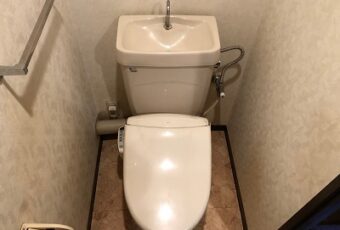 江南市で古くなってきたトイレの交換にお伺いしました