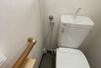 トイレ交換工事　施工後