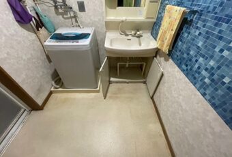 トイレ交換工事　施工前